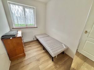 Bedroom- click for photo gallery